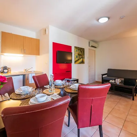 Cerise Sud 3* Carcasona