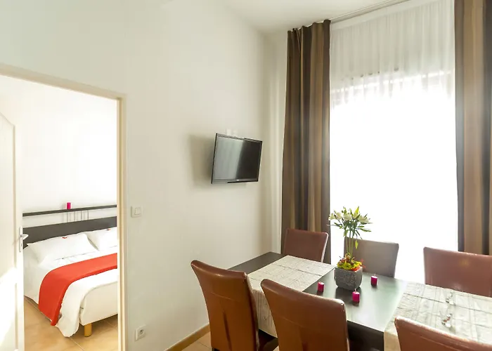 セリーズ シュッド ホテル 3*