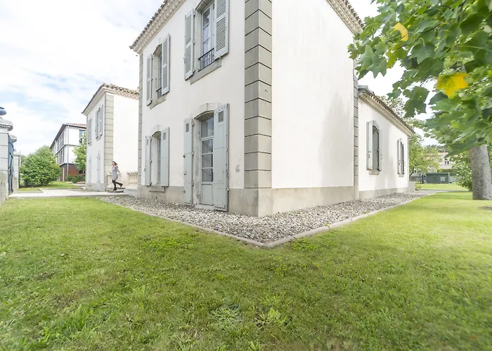 Cerise Sud 3* 카르카손