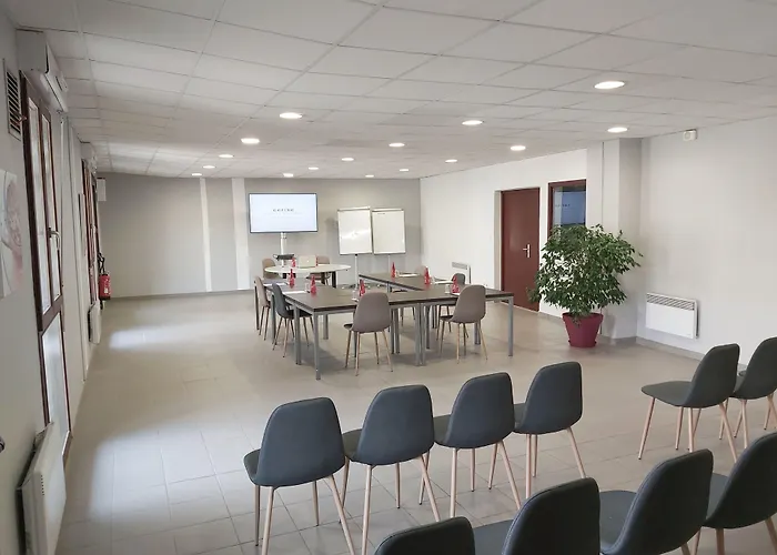 セリーズ シュッド ホテル 3*