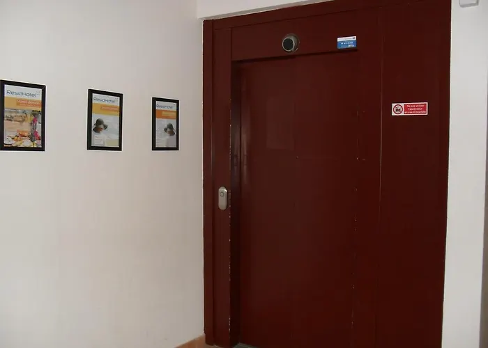 セリーズ シュッド 3* カルカソンヌ